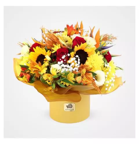 Buy And Send Sunny Golden Flower Box Online Send Flower To Iran